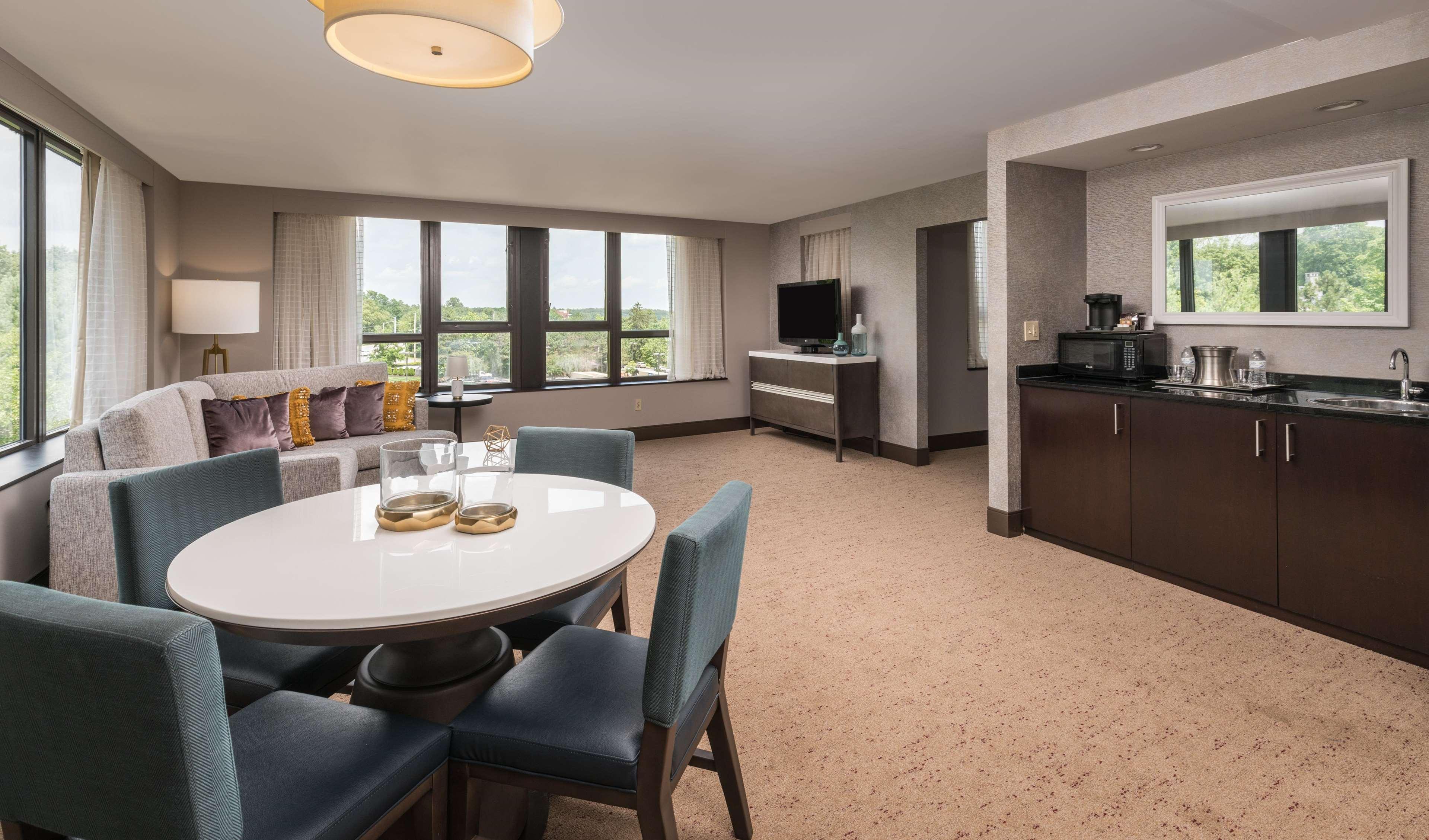 מלון סאראטוגה ספרינגס The Saratoga Hilton מראה חיצוני תמונה