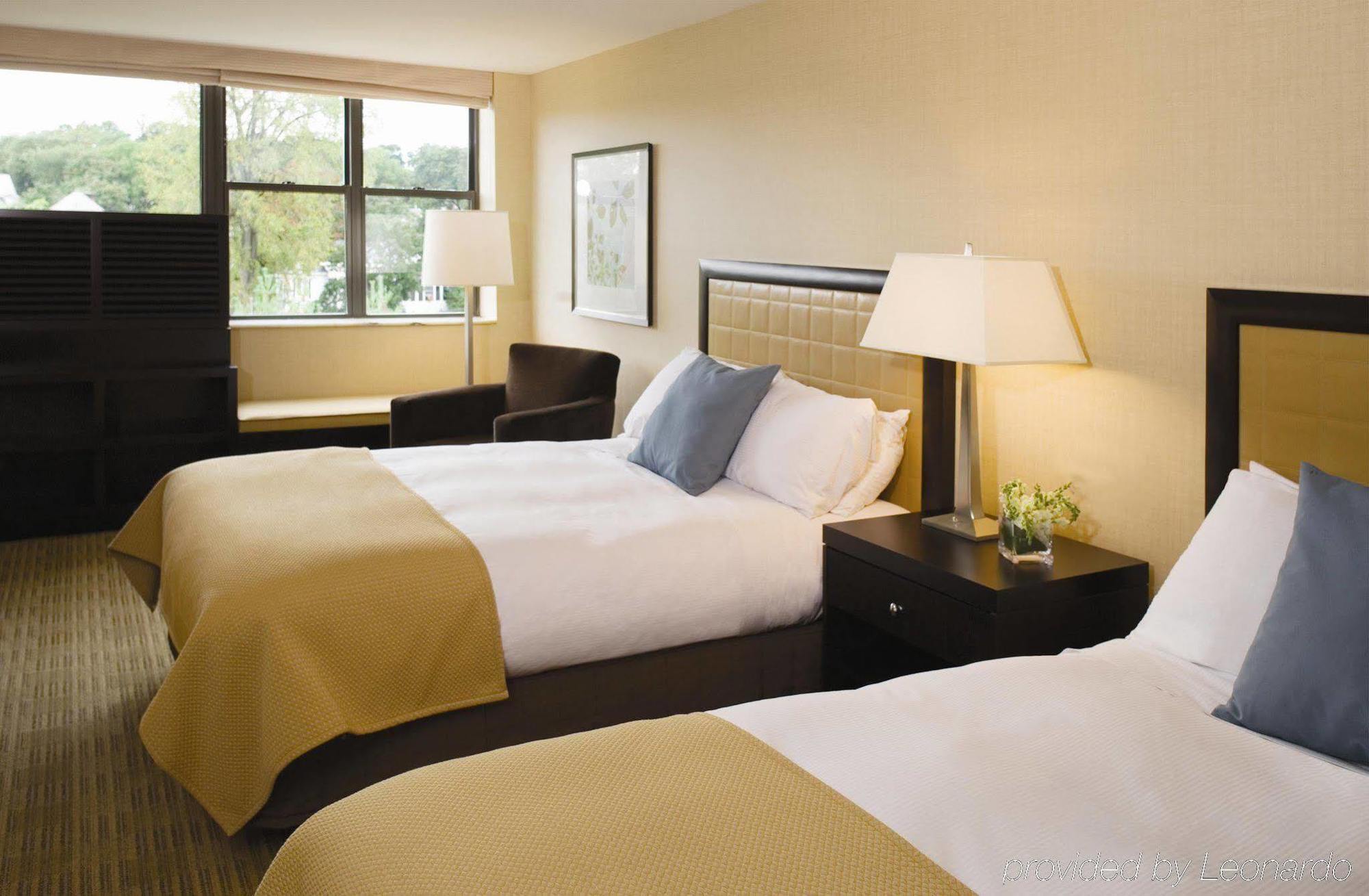 מלון סאראטוגה ספרינגס The Saratoga Hilton חדר תמונה